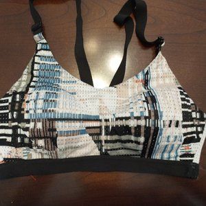 VS SPORT SPORT BRA..34C... EUC